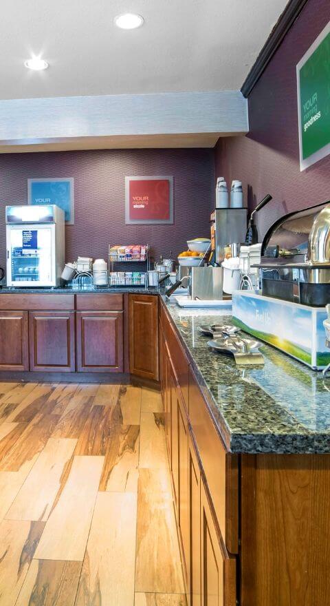 Comfort Inn & Suites